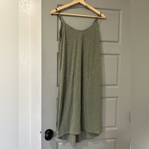 Mountain Hardware Green Heather Midi Sheath Dress